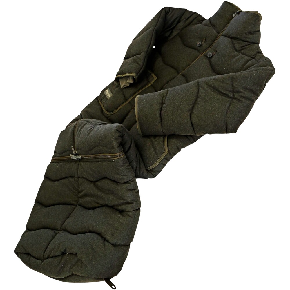 Manteau d´affût avec partie amovible pour les pieds