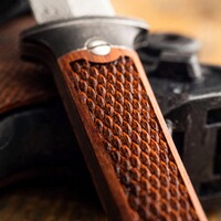 Couteau de botte P08 Damas, Böcker