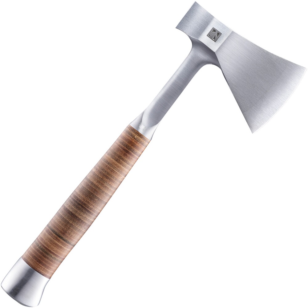 Hache en acier trempé, Halder