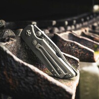 Couteau de poche M4 Sherman Damas, Böcker