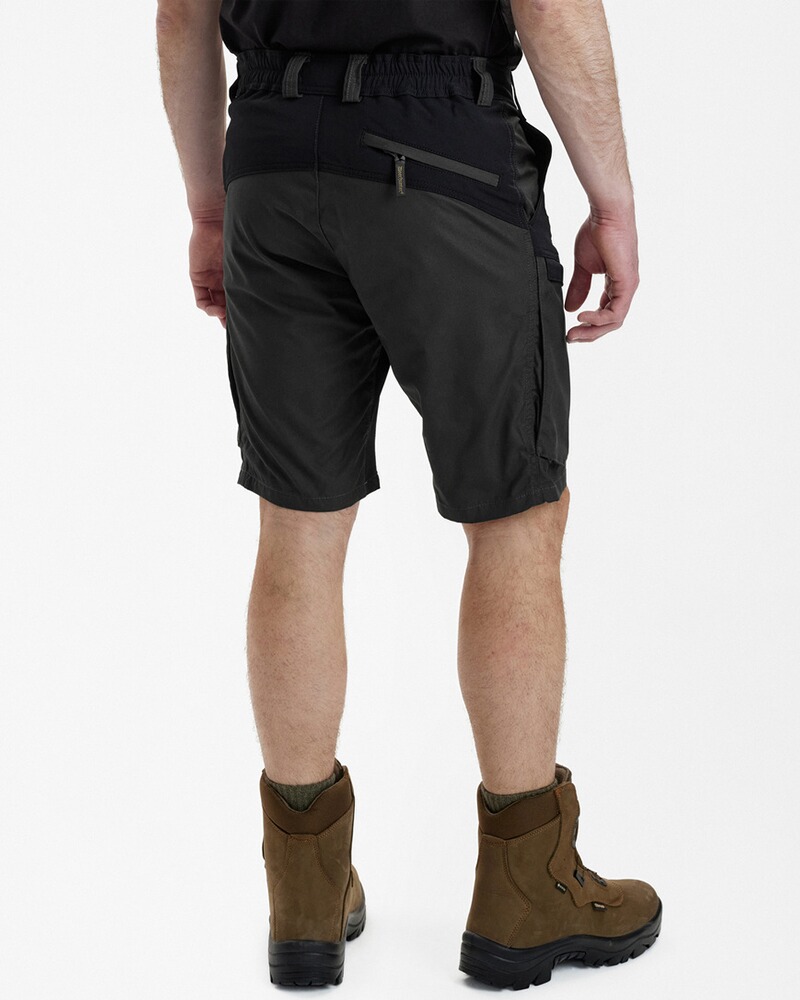 Short Strike, Deerhunter