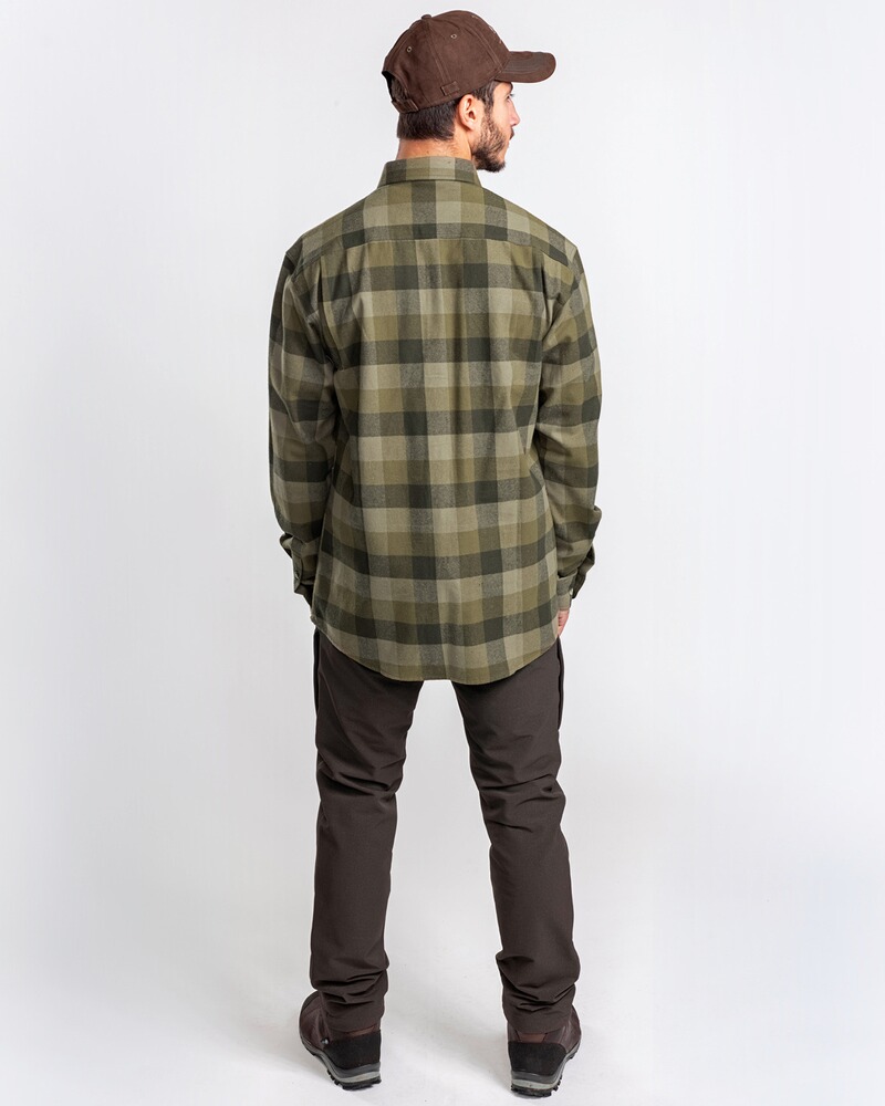 Chemise Lumbo, Pinewood