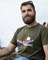 T-Shirt Mountain Print, Blaser Outfits